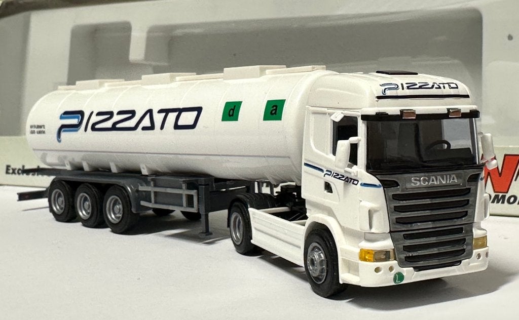 AWM 74830 Scania R HL ca 2012 Pizzato Italië schaal 1:87, Verzenden, Zo goed als nieuw, Bus of Vrachtwagen, AWM