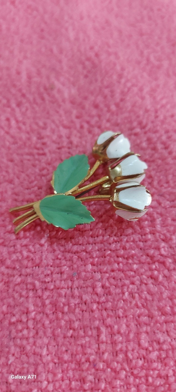 Vintage Broche Boeket Witte Tulpen Goudkleurig Emaille, Overige materialen, 4 tot 7 cm, Gebruikt, Wit