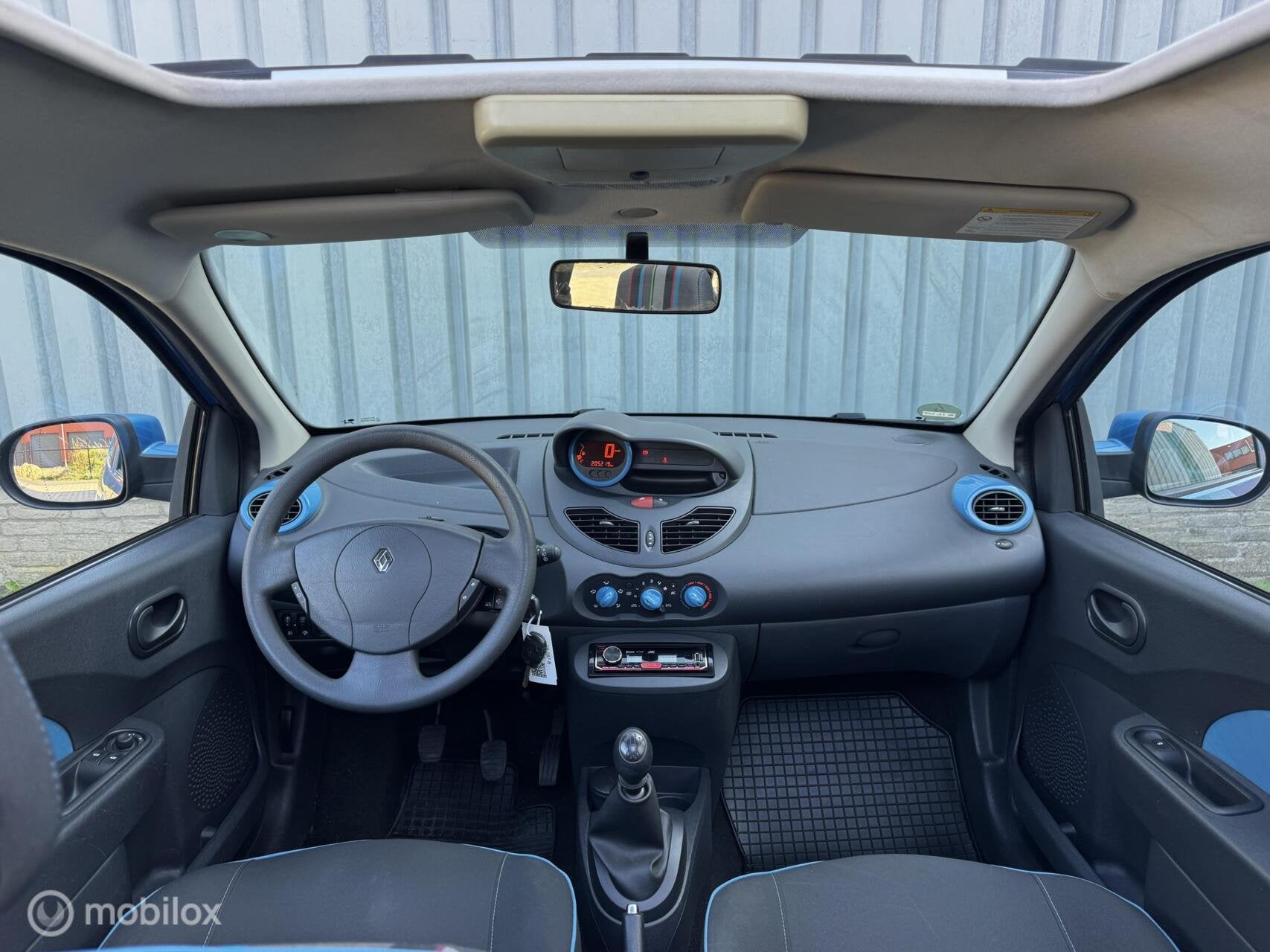 Renault Twingo 1.2 16V | Vouwdak | Airco | Cruise | BT, Voorwielaandrijving, Euro 5, Zwart, 4 cilinders