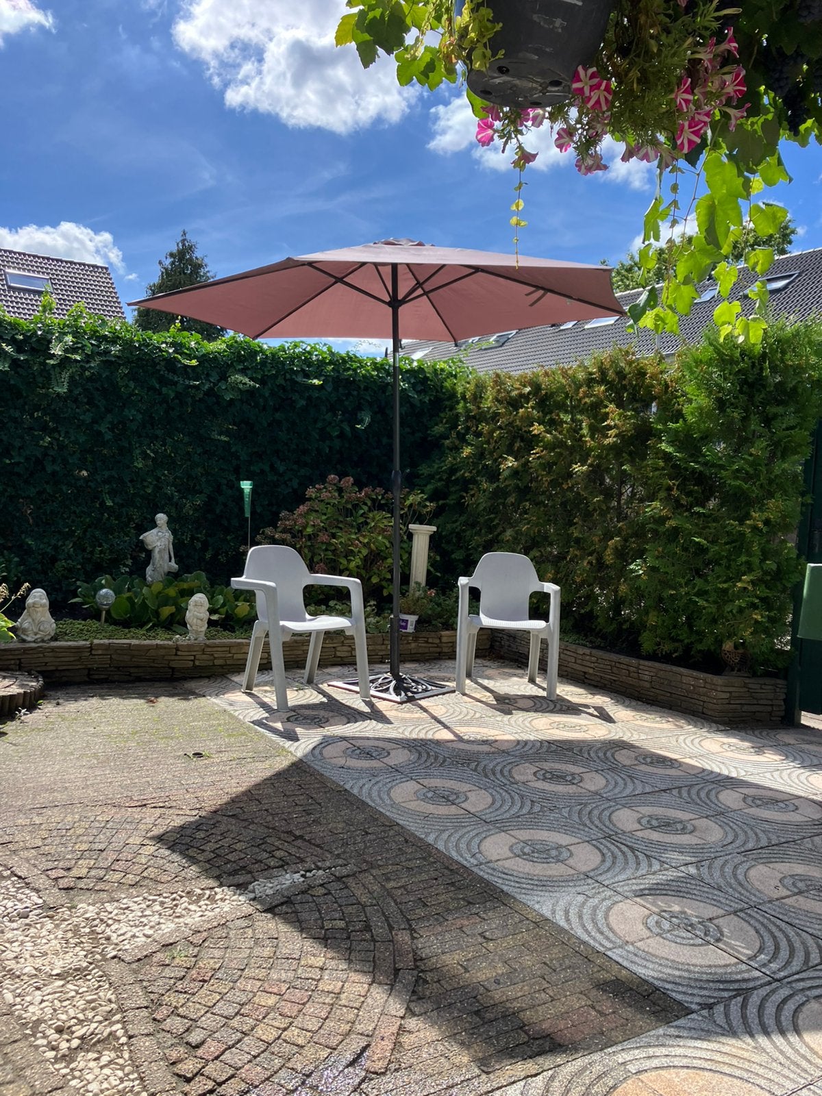 Parasol met voet