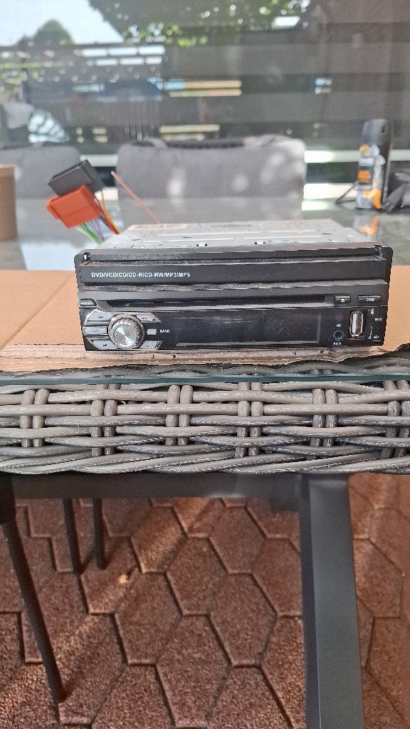 autoradio met scherm DVD/VCD/CD/MP3/MP5 USB, Ophalen of Verzenden, Zo goed als nieuw
