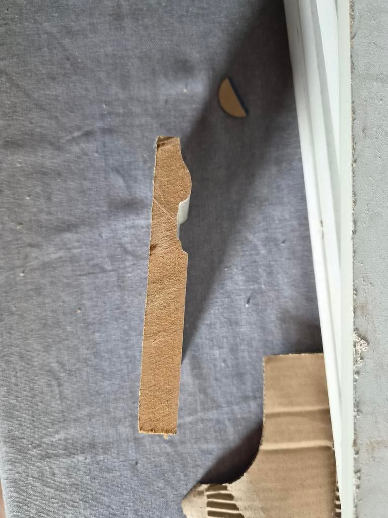 Witte MDF plinten, diverse lengtes, 14,5 cm hoog, 18 mm dik, Doe-het-zelf en Verbouw, Plinten en Afwerking, Ophalen, Gebruikt