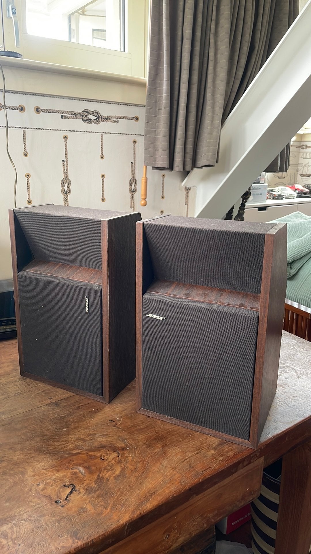 Bose 205 luidspreakers bruin (ook in wit verkrijgbaar), Audio, Tv en Foto, Luidsprekers, Ophalen, Zo goed als nieuw, Minder dan 60 watt