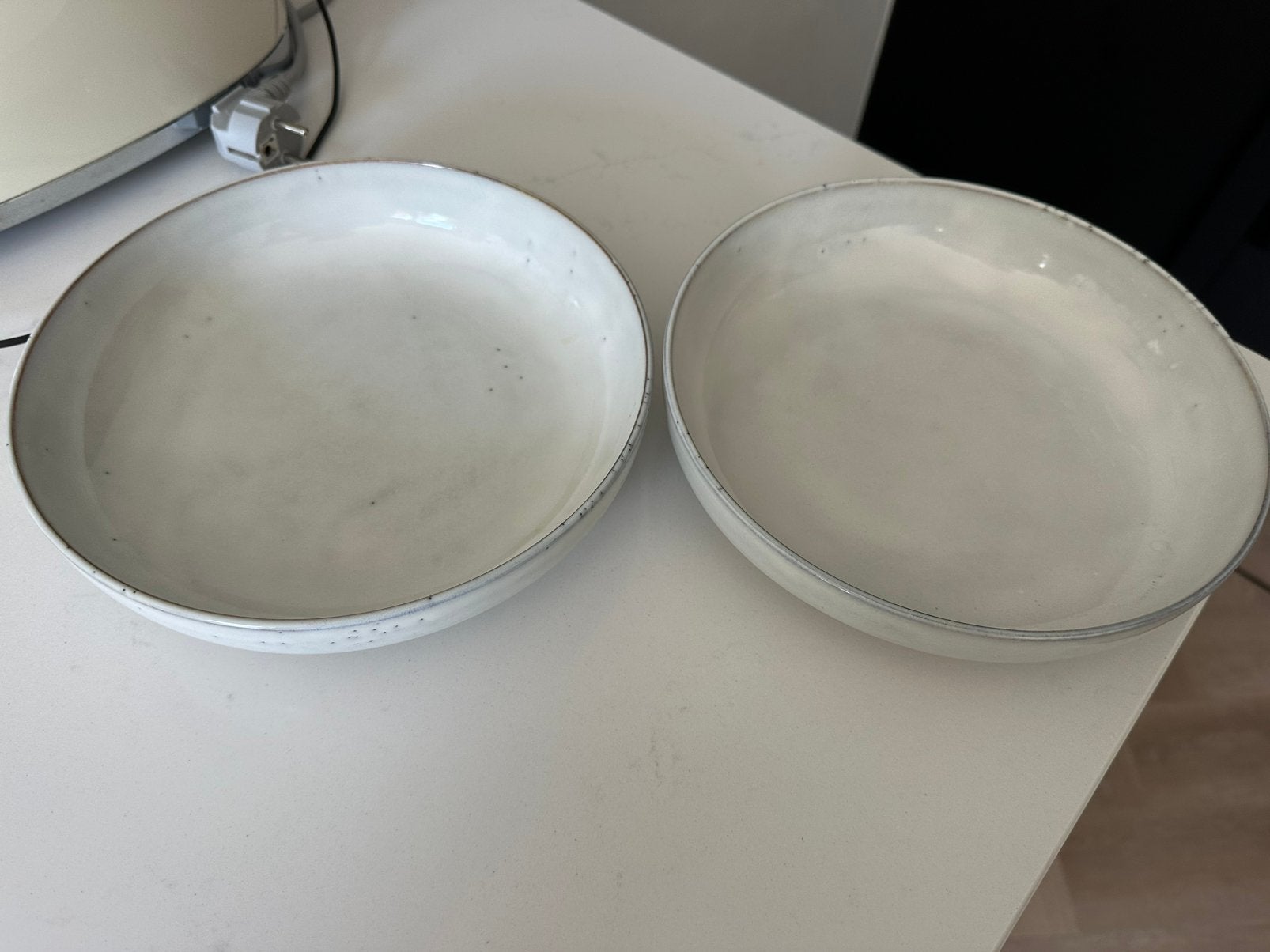 2 broste diepe borden, Ophalen, Zo goed als nieuw