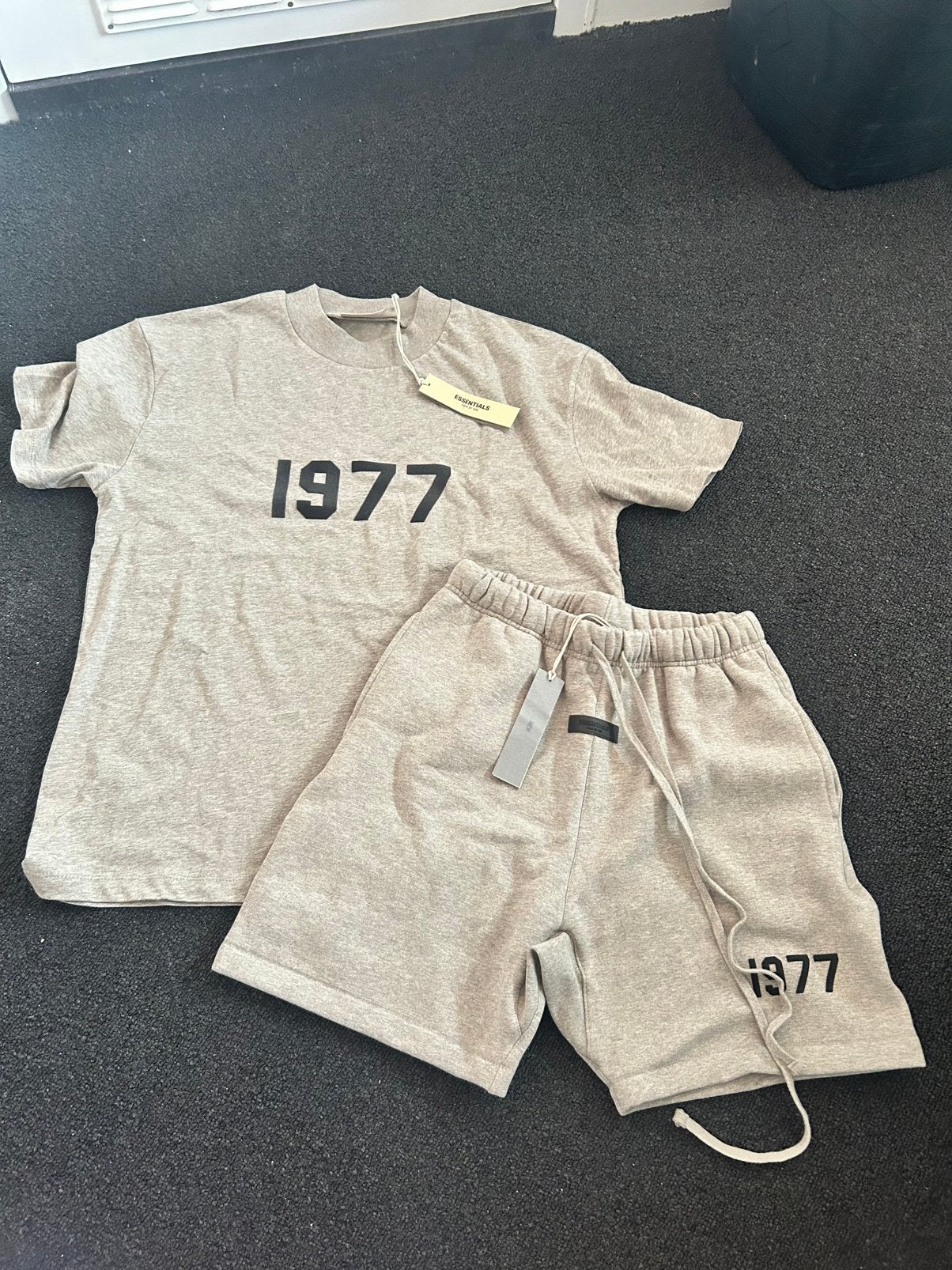 Essentials korte setje, Kleding | Heren, Sportkleding, Maat 48/50 (M), Nieuw, Ophalen of Verzenden, Grijs