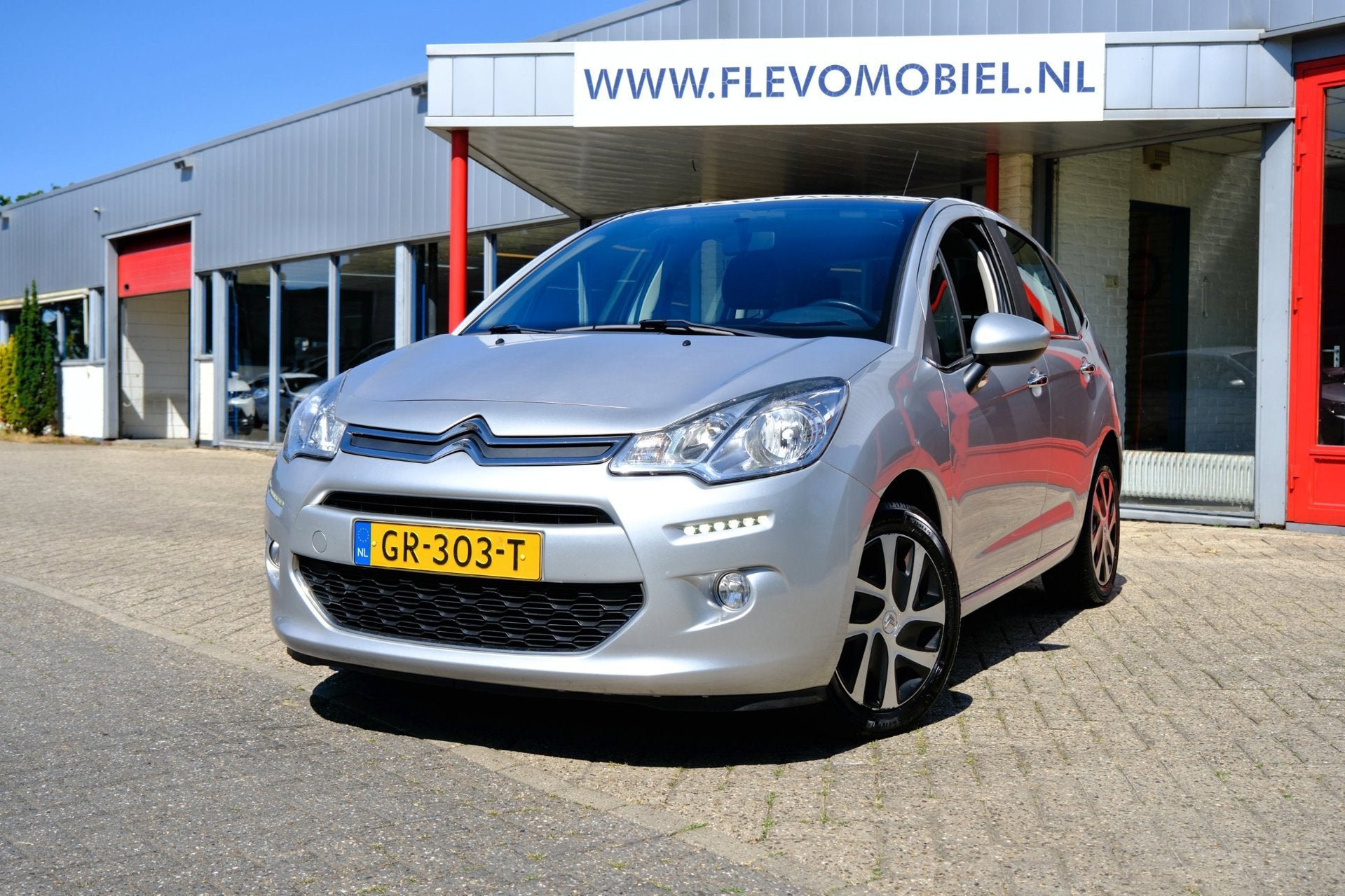 Citroen C3 1.6 BlueHDi Business Zenith Airco|Cruise|Panorami, Voorwielaandrijving, Stof, Gebruikt, Euro 6