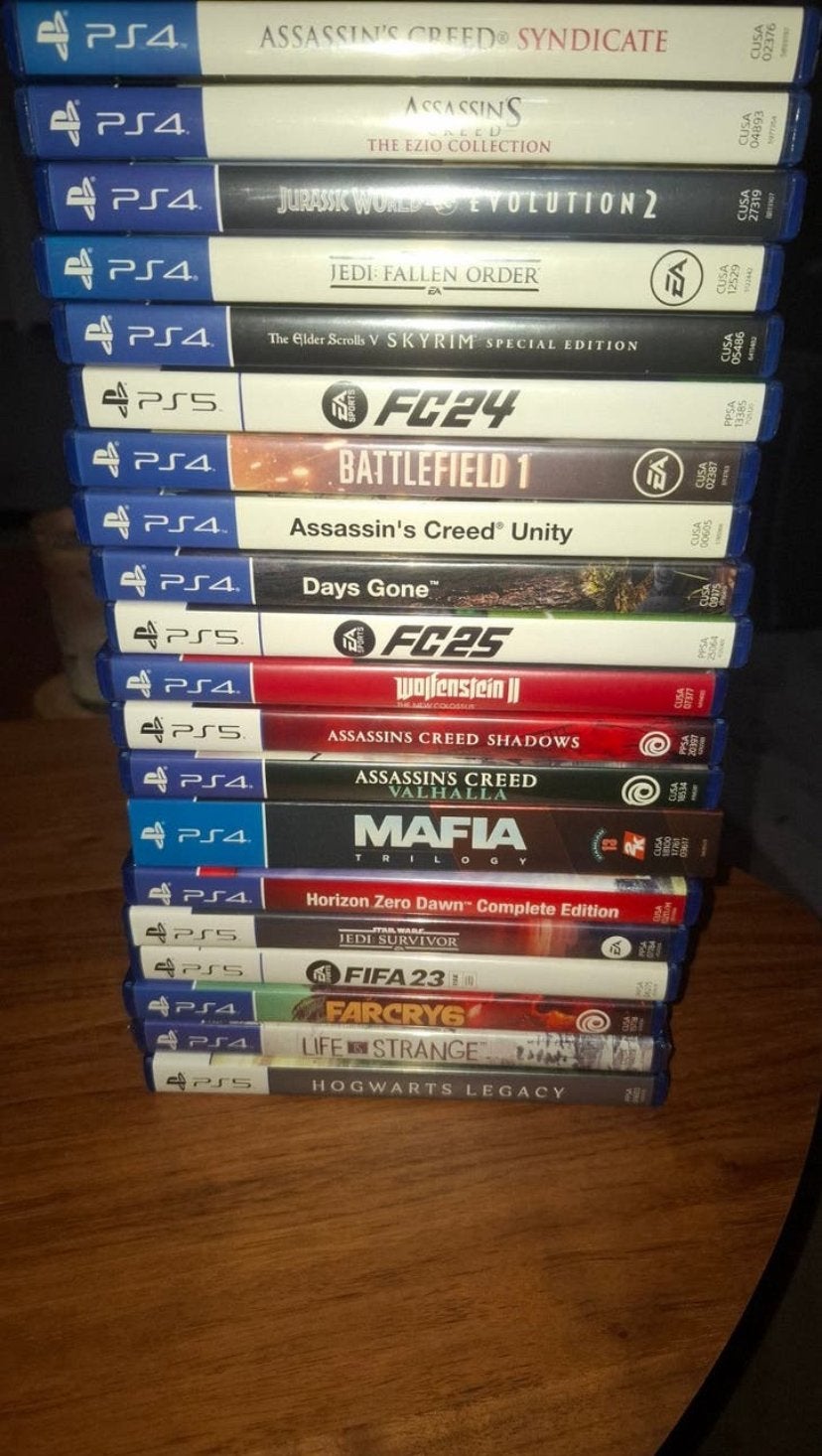 Playstation 5/4 games, Spelcomputers en Games, Games | Sony PlayStation 1, 3 spelers of meer, Ophalen of Verzenden, Zo goed als nieuw