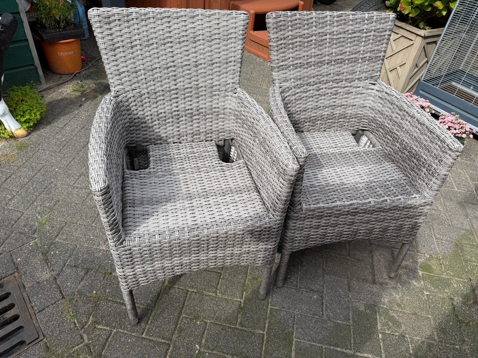 4 Wicker Tuinstoelen zonder kussens, Tuin en Terras, Ophalen, Gebruikt, Wicker, Stapelbaar