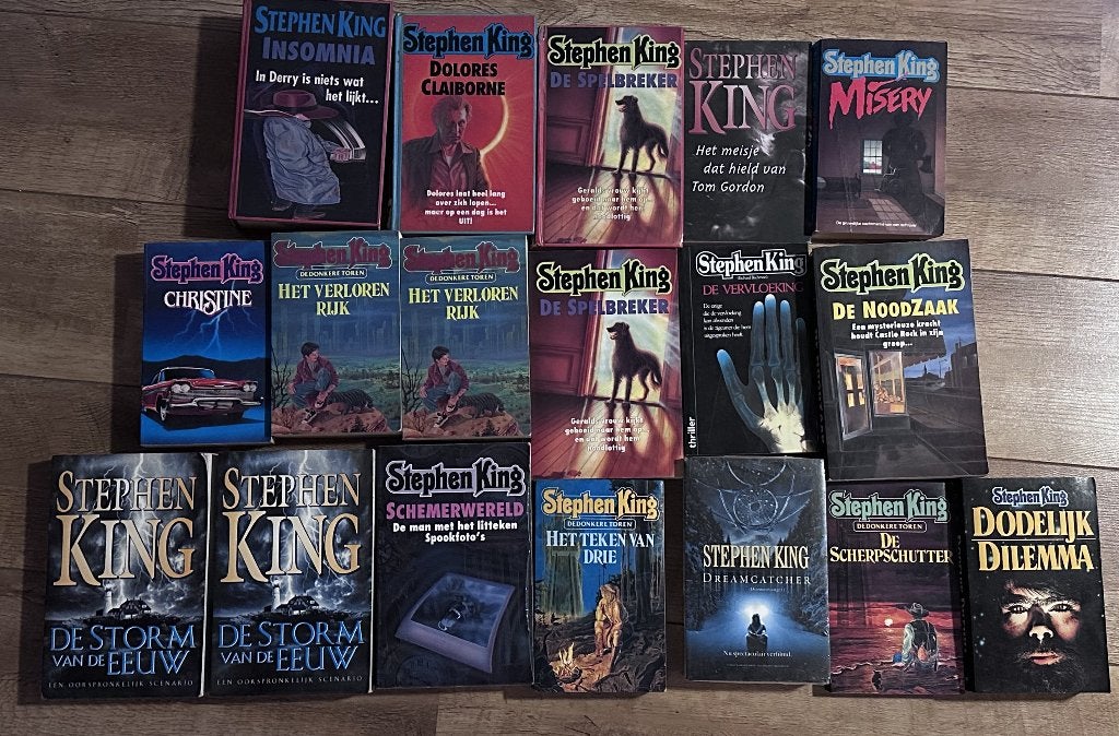 18 populaire Stephen king thiller boeken, Boeken, Ophalen of Verzenden, Gelezen, Stephen King, Nederland