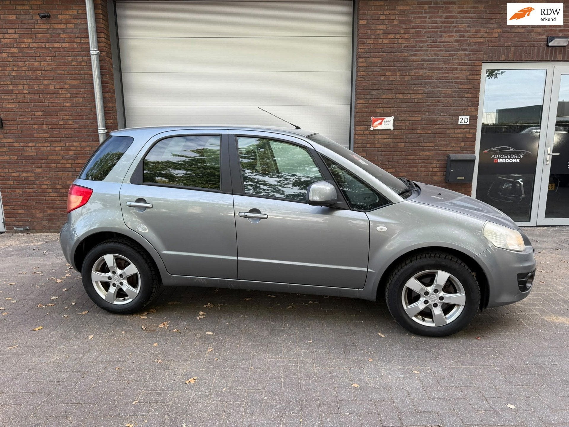 Suzuki SX4 1.6 Comfort|AUTOMAAT|NIEUWE APK|NETTE AUTO, Auto's, Euro 5, Gebruikt, Zwart, 4 cilinders