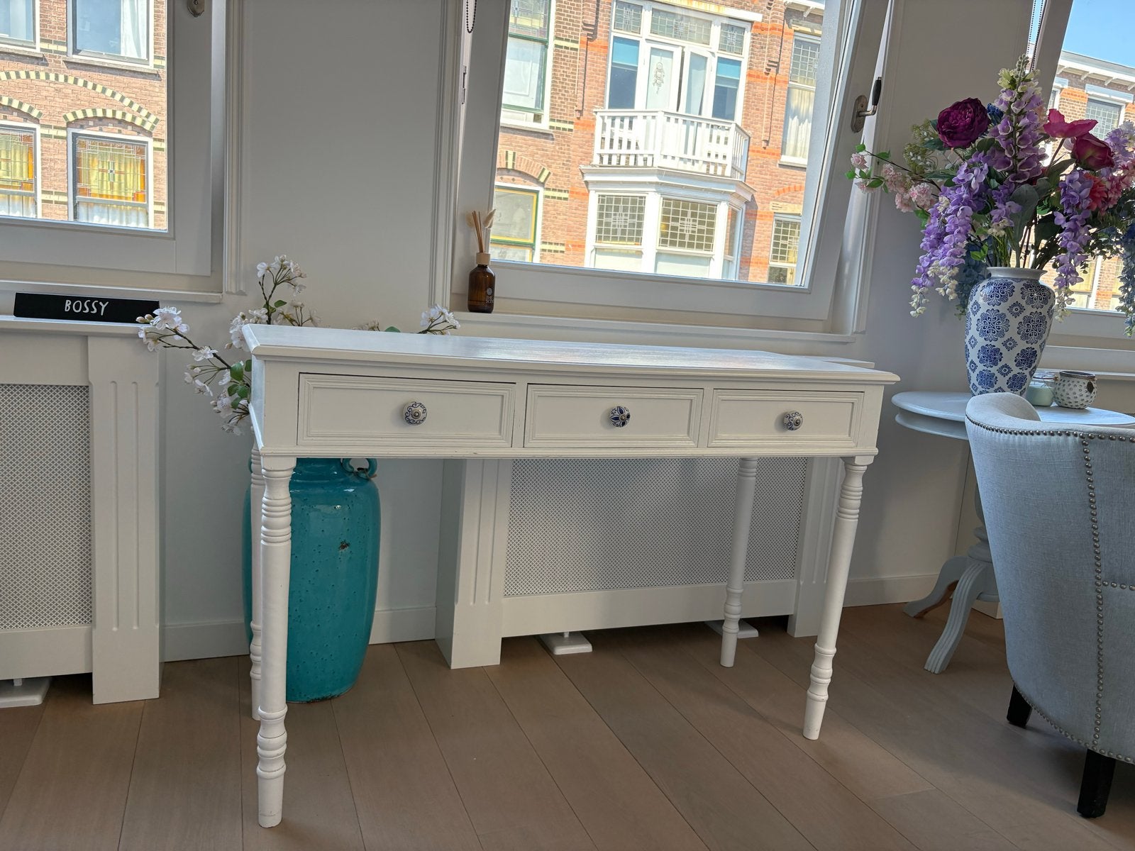 Westwing sidetable/console tafel met unieke knoppen, Ophalen, Gebruikt, 100 tot 150 cm, Klassiek