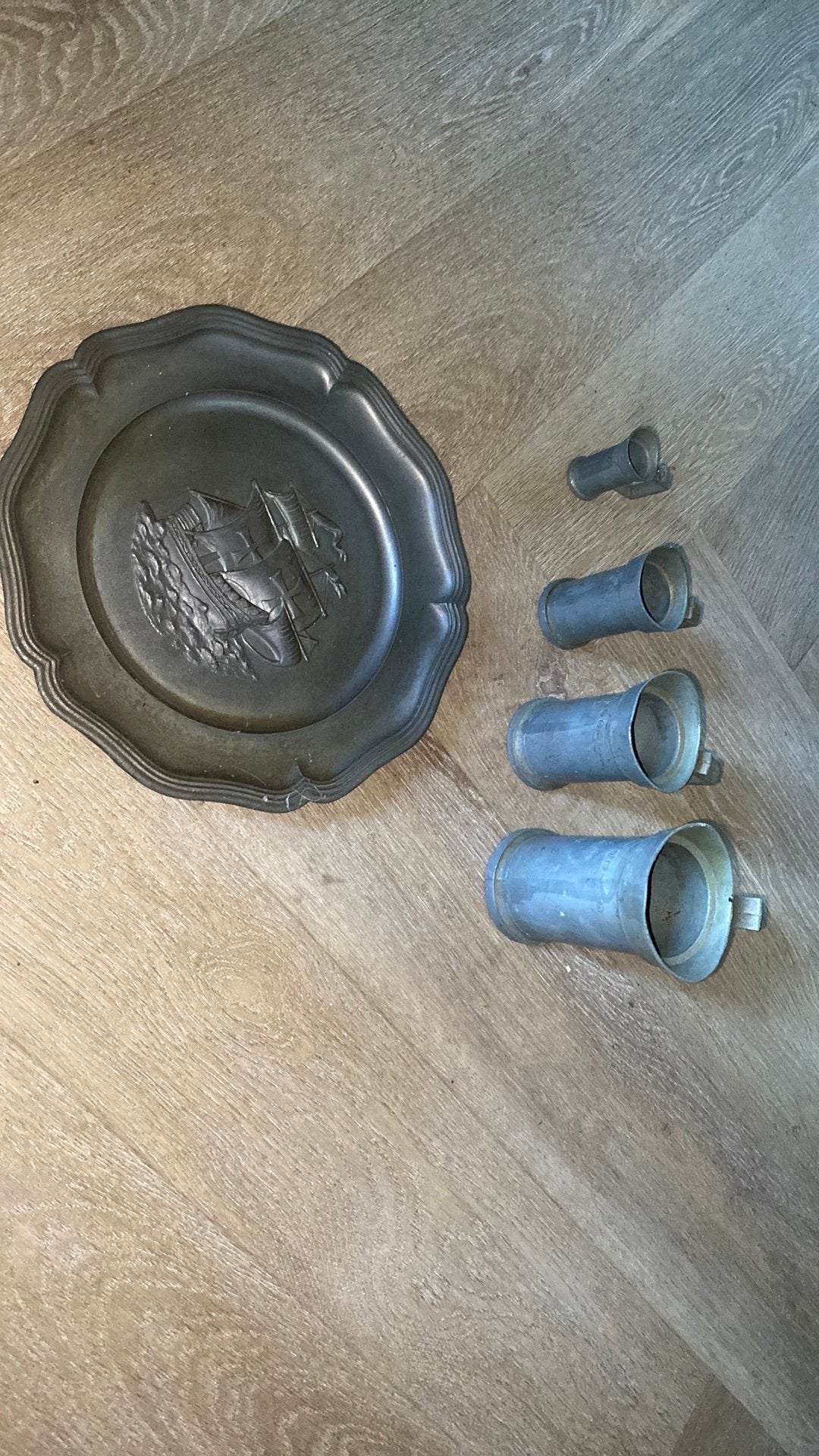 Tinnen bord en kandelaren met stempel achterop, Antiek en Kunst, Ophalen of Verzenden
