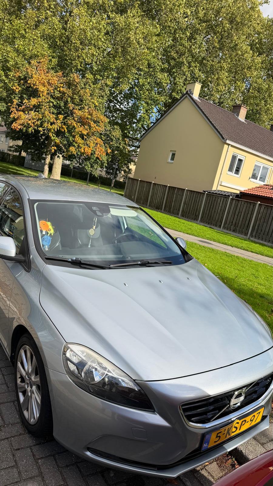Volvo V40 1.6 T3 150PK 2013 Grijs, Voorwielaandrijving, 1596 cc, 4 cilinders, Origineel Nederlands