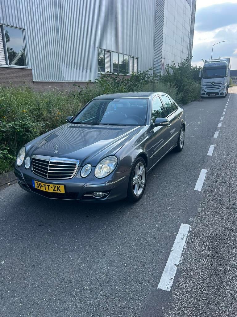 Mercedes-Benz E-Klasse 3.0 E280 Sedan AUT 2007 Grijs, Automaat, Achterwielaandrijving, Particulier, Zilver of Grijs