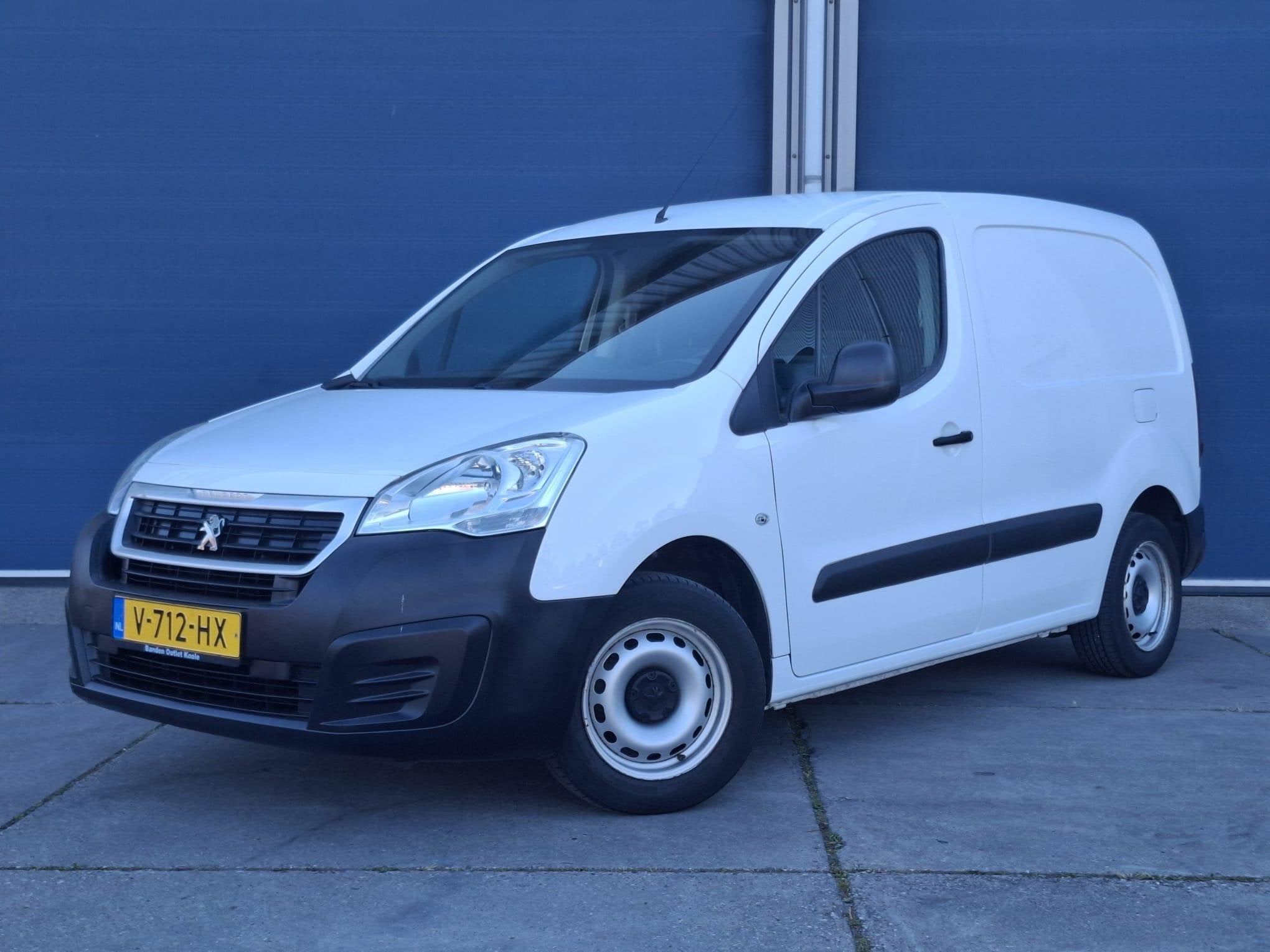 Peugeot Partner 120 1.6 BlueHDi 75 L1 XR AIRCO / DEALER ONDE, Voorwielaandrijving, Stof, 4 cilinders, Origineel Nederlands