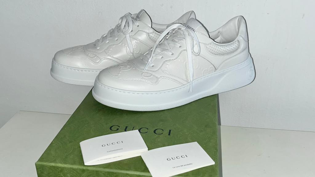 Prachtige Gucci in doos, origineel, nieuw en ongebruikt., Verzenden, Wit, Sneakers of Gympen, Zo goed als nieuw