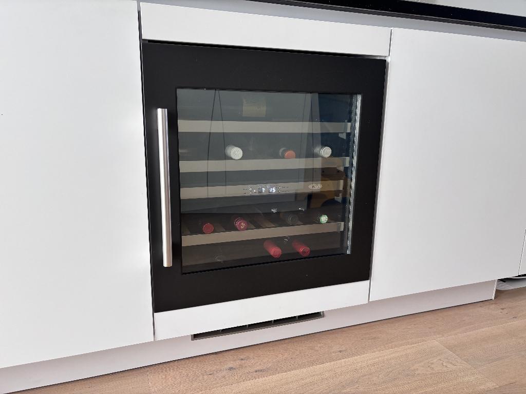 Wijnklimaatkast Boretti bpwkn60an, Ophalen, Zonder vriesvak, Minder dan 85 cm, 45 tot 60 cm