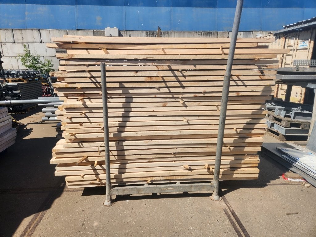 26109 - Vuren planken met spijkers, constructie, Ophalen, Overige materialen, Gebruikt, Overige typen