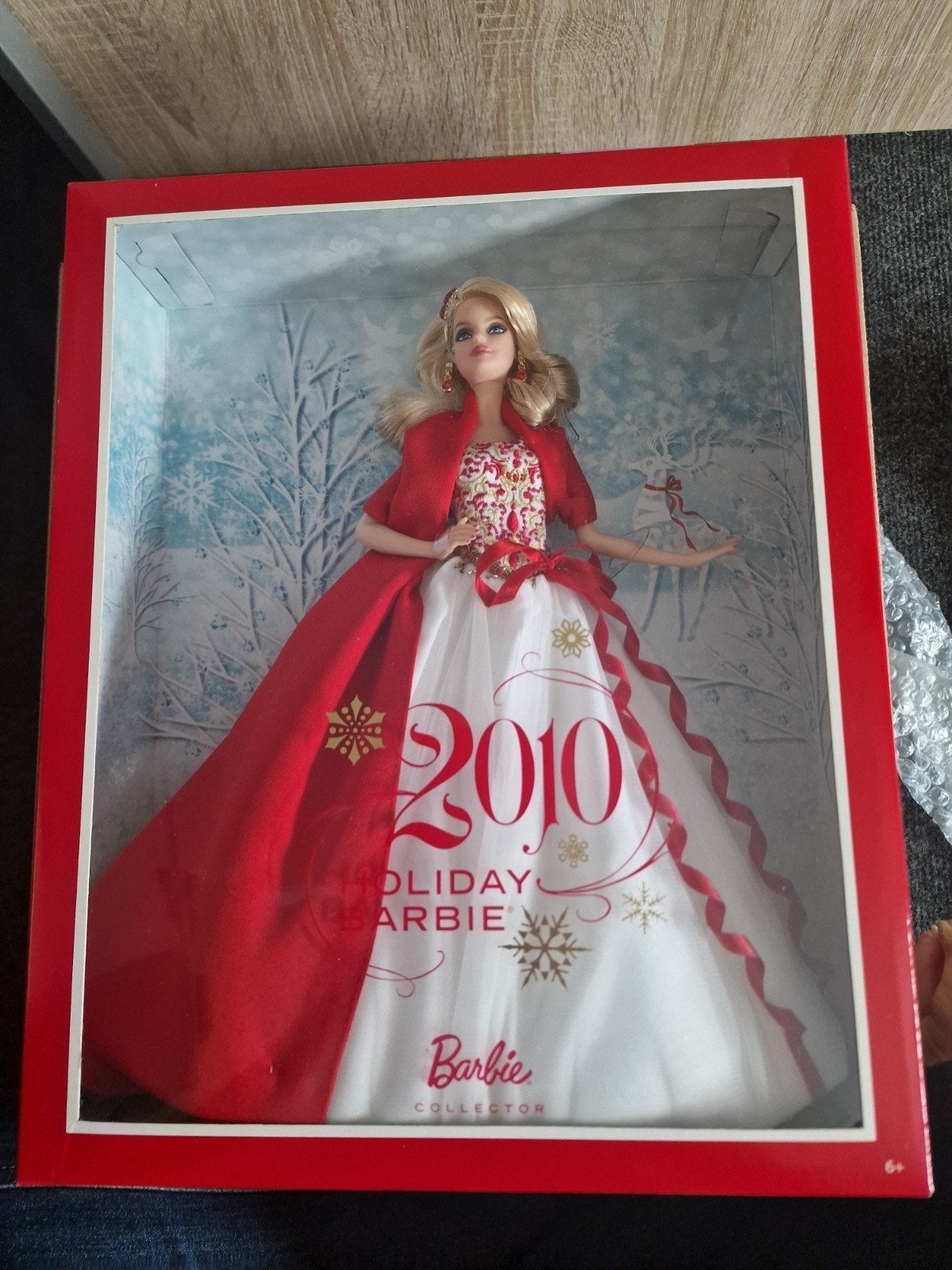 barbie holiday 2010 NRFB, Verzamelen, Poppen, Ophalen of Verzenden, Zo goed als nieuw, Pop