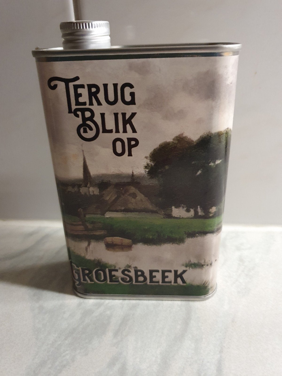Groesbeek,  blik, Terugblik op Groesbeek  17 cm hoog, Ophalen of Verzenden, Zo goed als nieuw, Overige