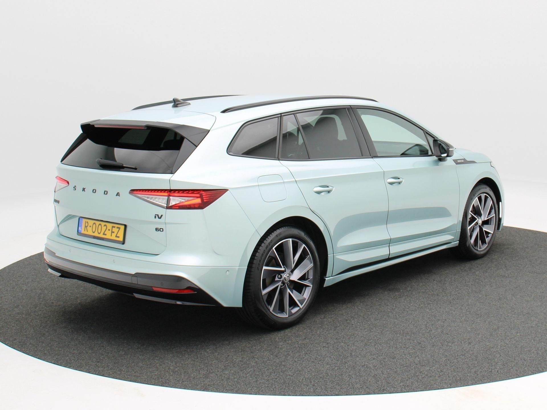 Skoda Enyaq iV 60 Sportline 180 Pk | Stuur/Stoel Verwarming, Automaat, 34 min, Achterwielaandrijving, Gebruikt
