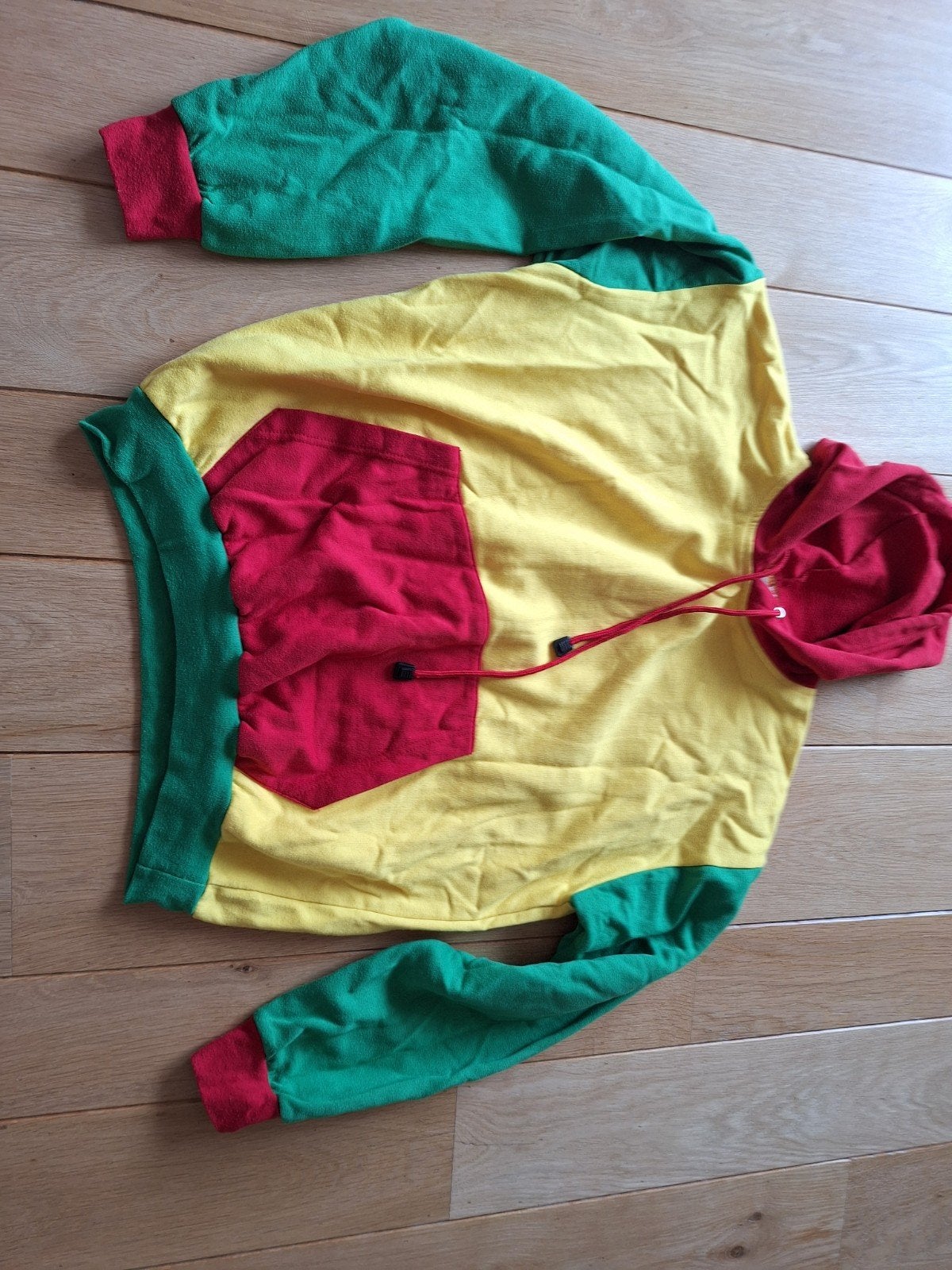 sjaal / muts/ hoody nieuw medium, Kleding | Dames, Ophalen, Nieuw, Maat 38/40 (M), Carnaval