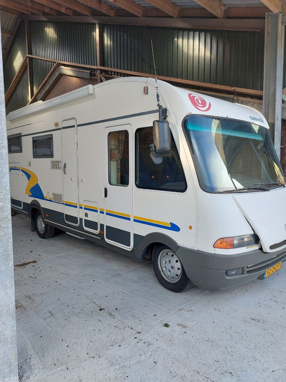 Eura Mobil camper met hefbed, douche en WC, Particulier, Half-integraal, Eura Mobil, Tot en met 4