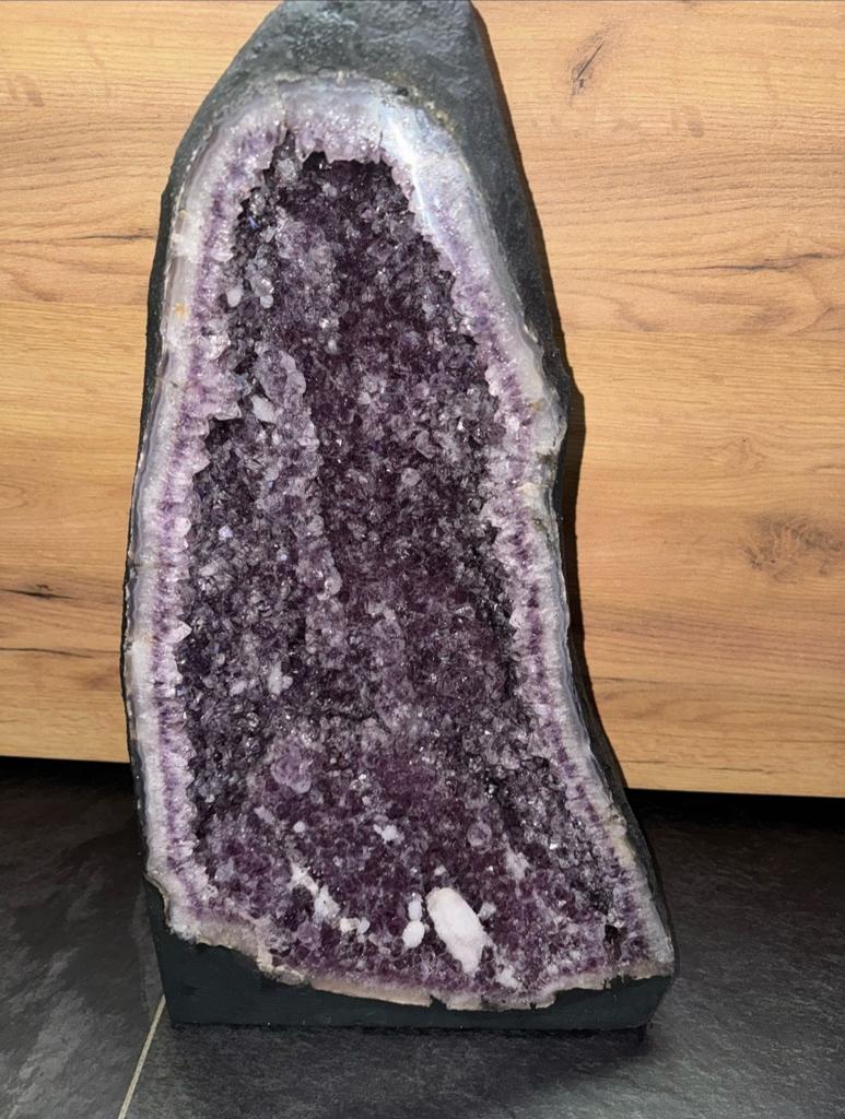 Grote Amethist Geode - 30,20 kg uit Brazilië, Ophalen, Zo goed als nieuw