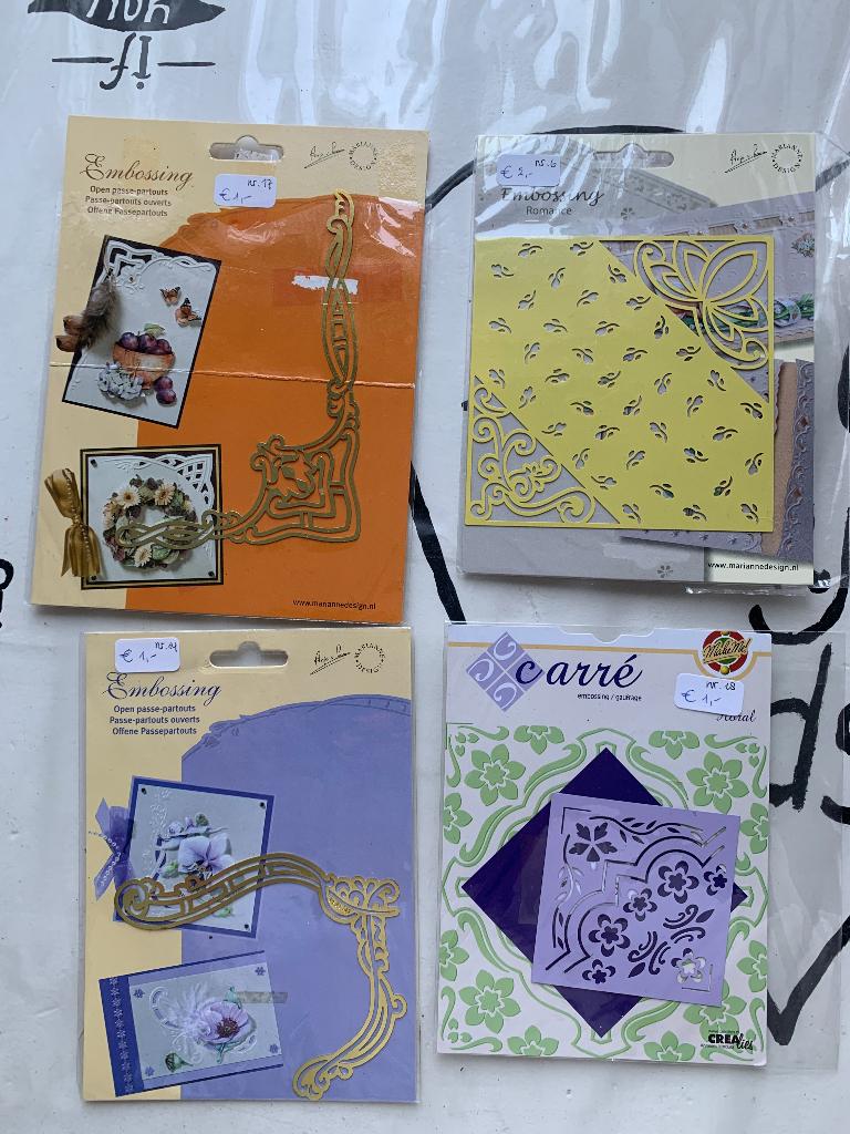 Embossing mallen 4x waarvan 2 vierkant en 2 randjes, Ophalen of Verzenden, Nieuw, Fantasie, Pons of Mal