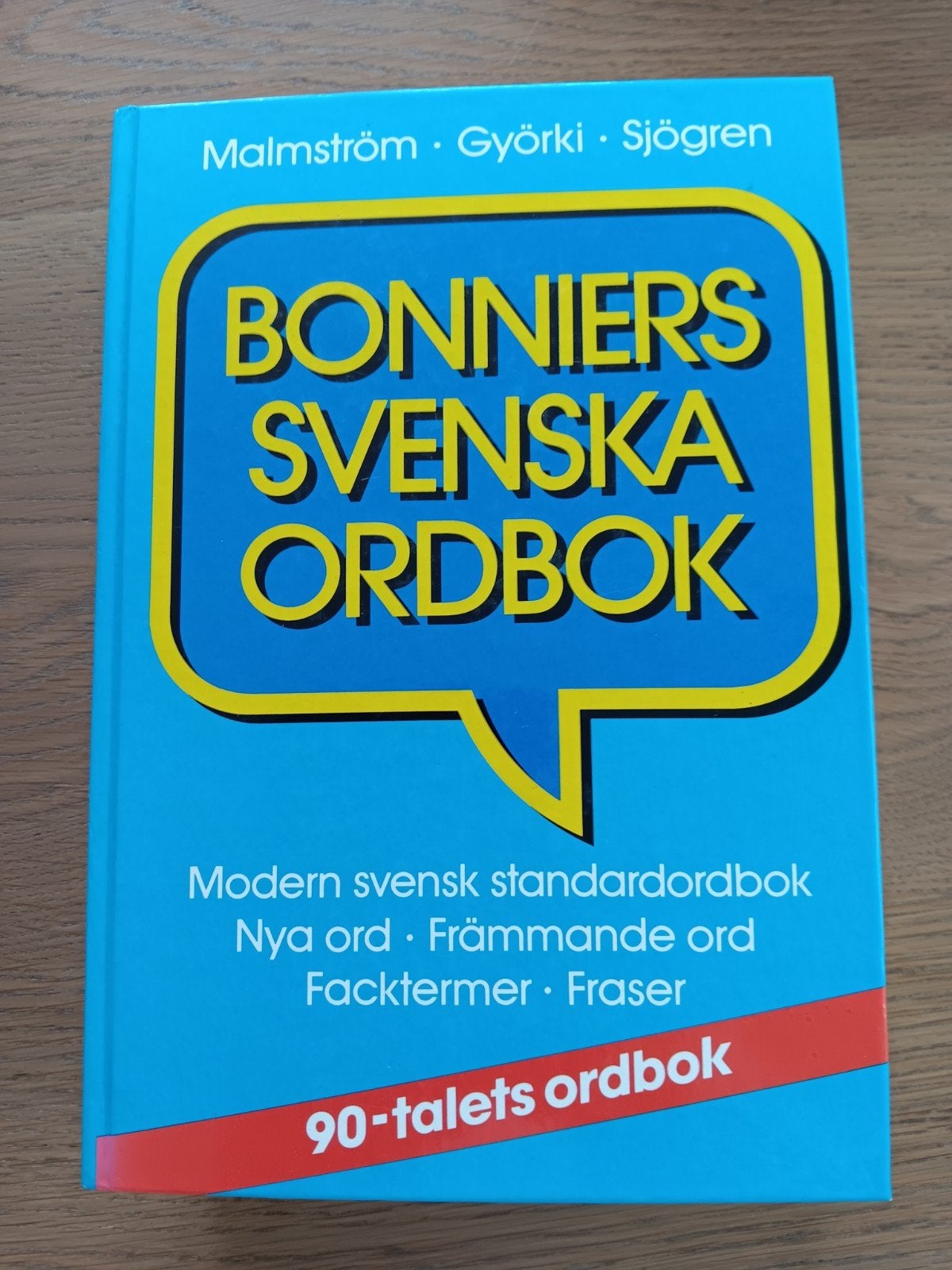 Bonnier's Zweeds woordenboek - 90-tals ordboek, Boeken, Ophalen of Verzenden, Zo goed als nieuw, Overige uitgevers