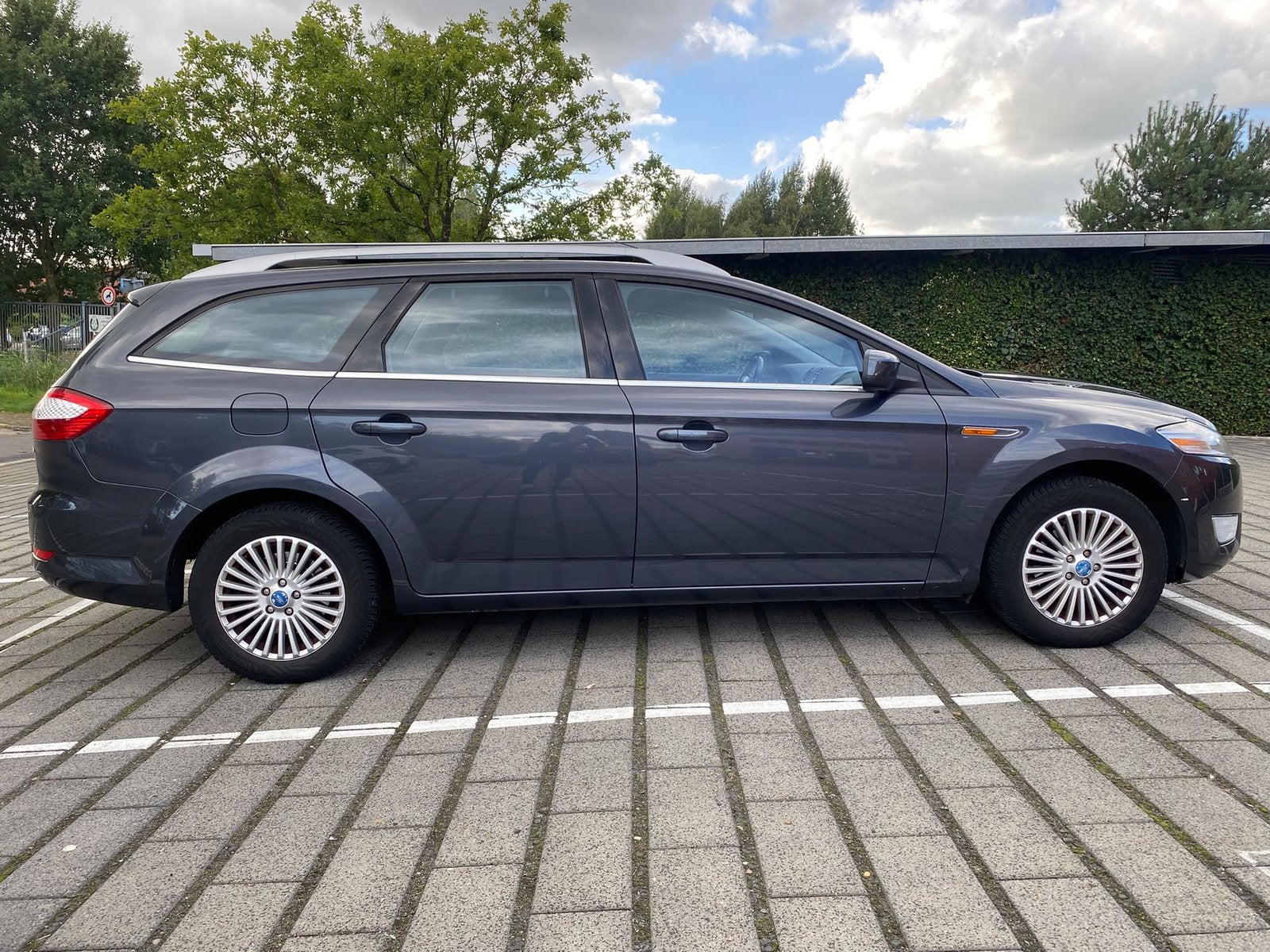 Ford Mondeo 2.0 Tdci 103KW Wagon 2010 Grijs, Auto's, Voorwielaandrijving, Stof, 1800 kg, 4 cilinders