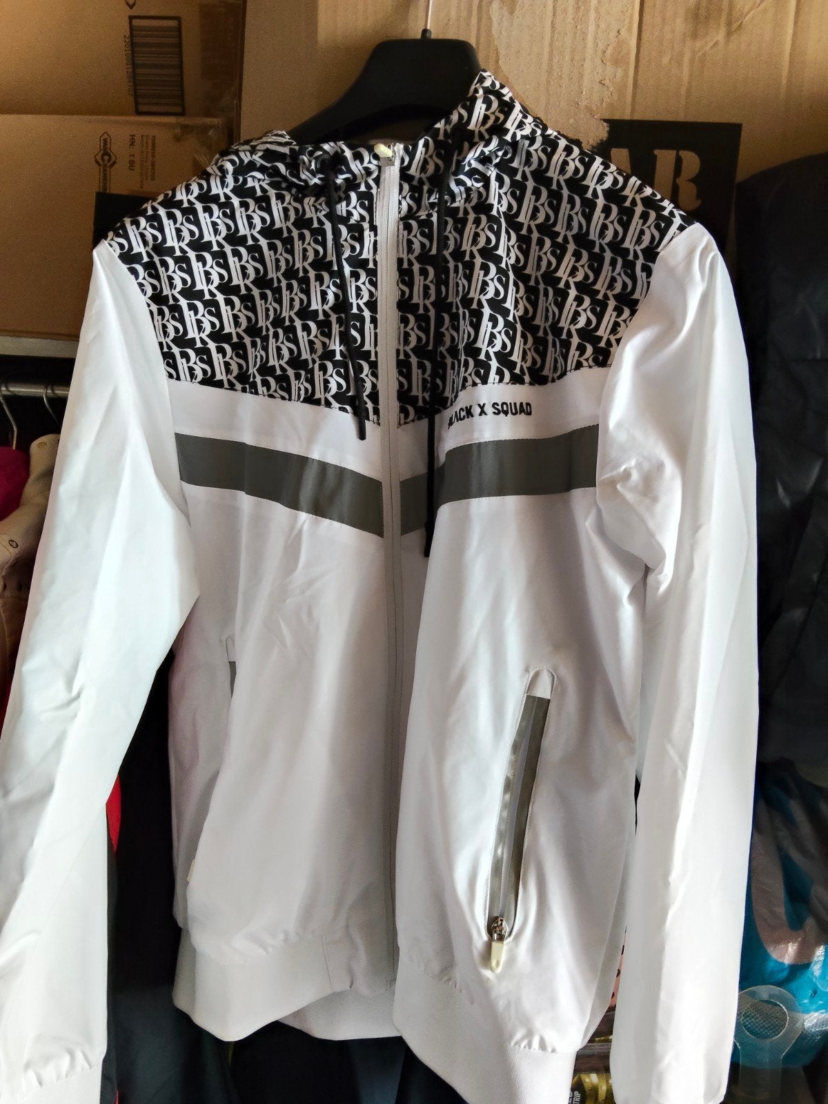 Black Squad Windjack Maat M - Wit met Zwart Patroon, Kleding | Heren, BLACK SQUAD, Maat 48/50 (M), Wit, Ophalen of Verzenden