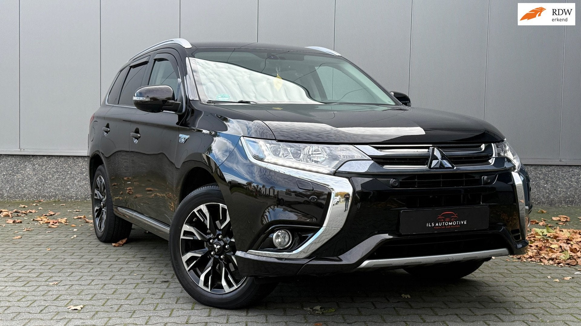 Mitsubishi Outlander 2.0 PHEV Business Edition, Auto's, 1998 cc, 4 cilinders, 1820 kg, Zwart
