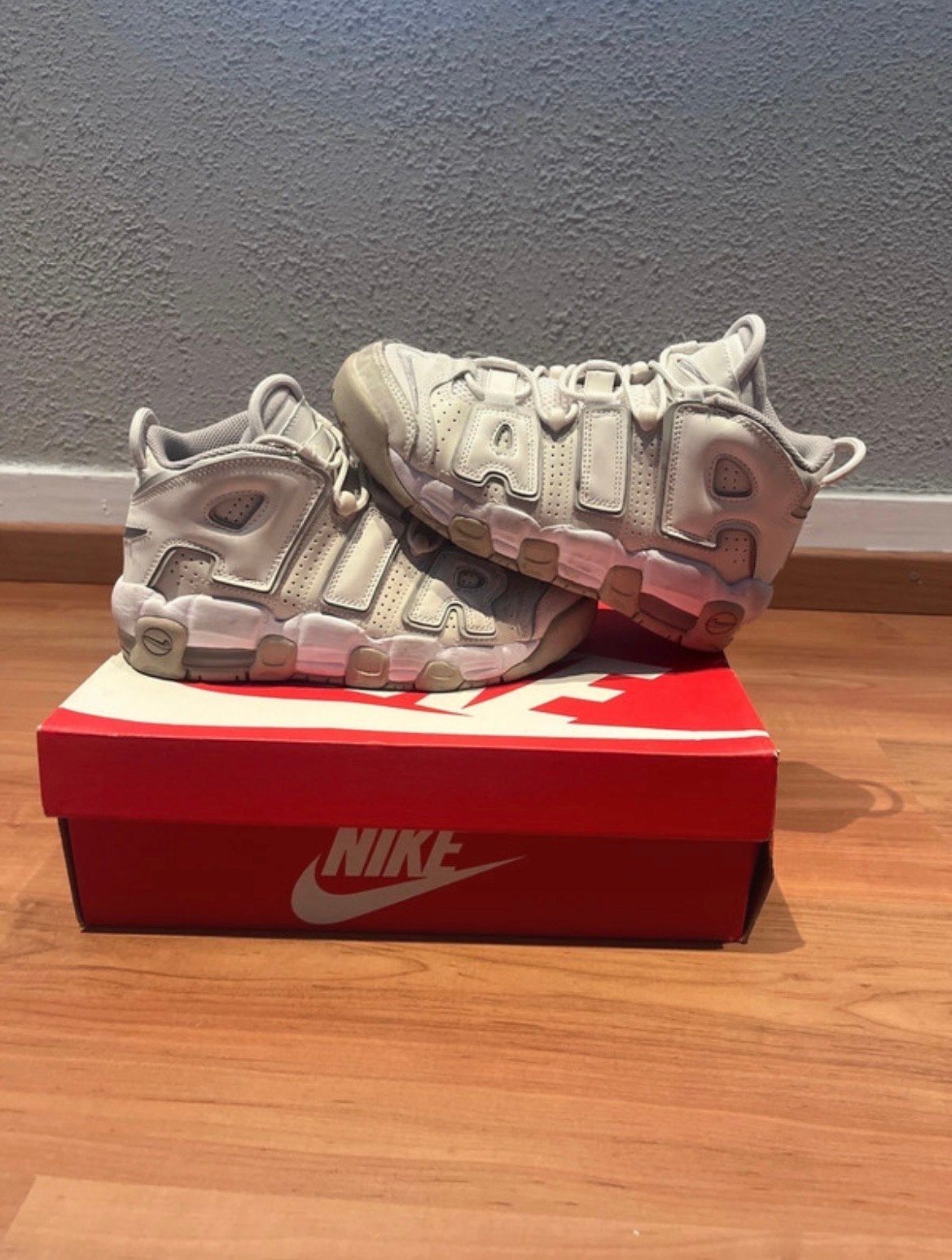 Nike Air More Uptempo '96 Witte Sneakers Maat 38,5, Wit, Ophalen of Verzenden, Sneakers of Gympen, Gedragen