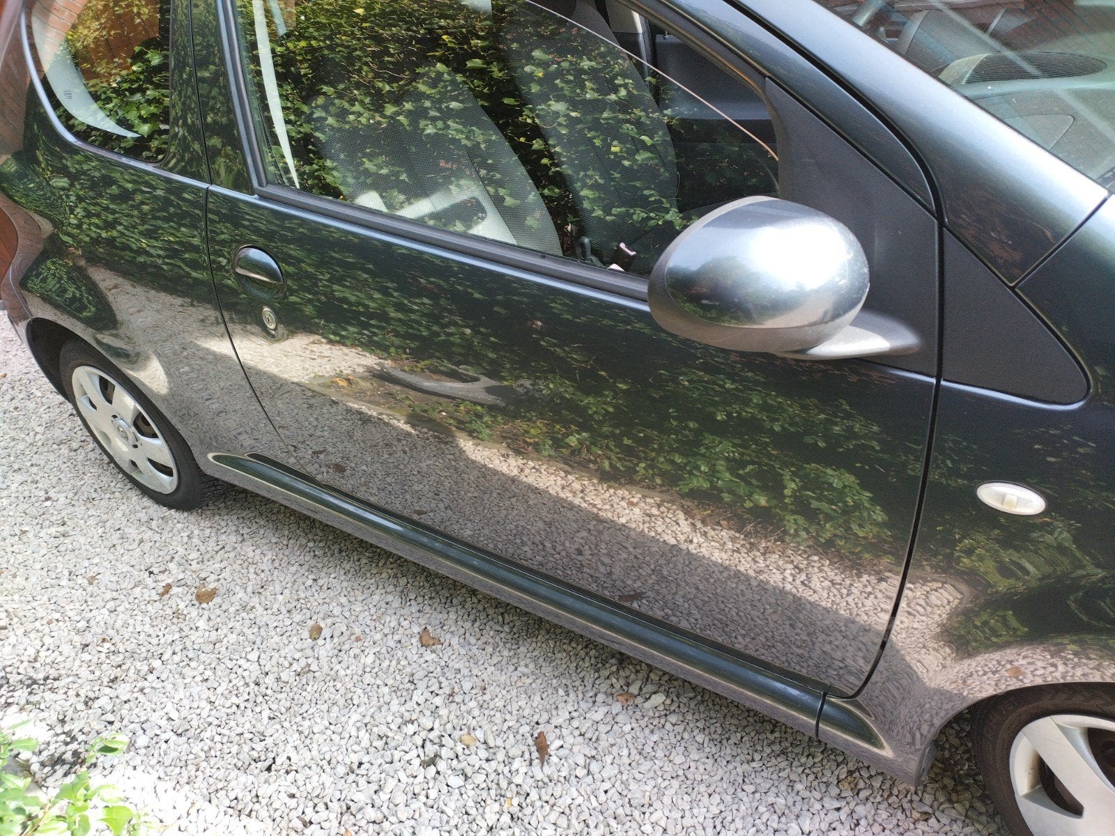 Foto 5 van Toyota Aygo 1.0 12V Vvt-i 3DRS MMT 2008 Grijs