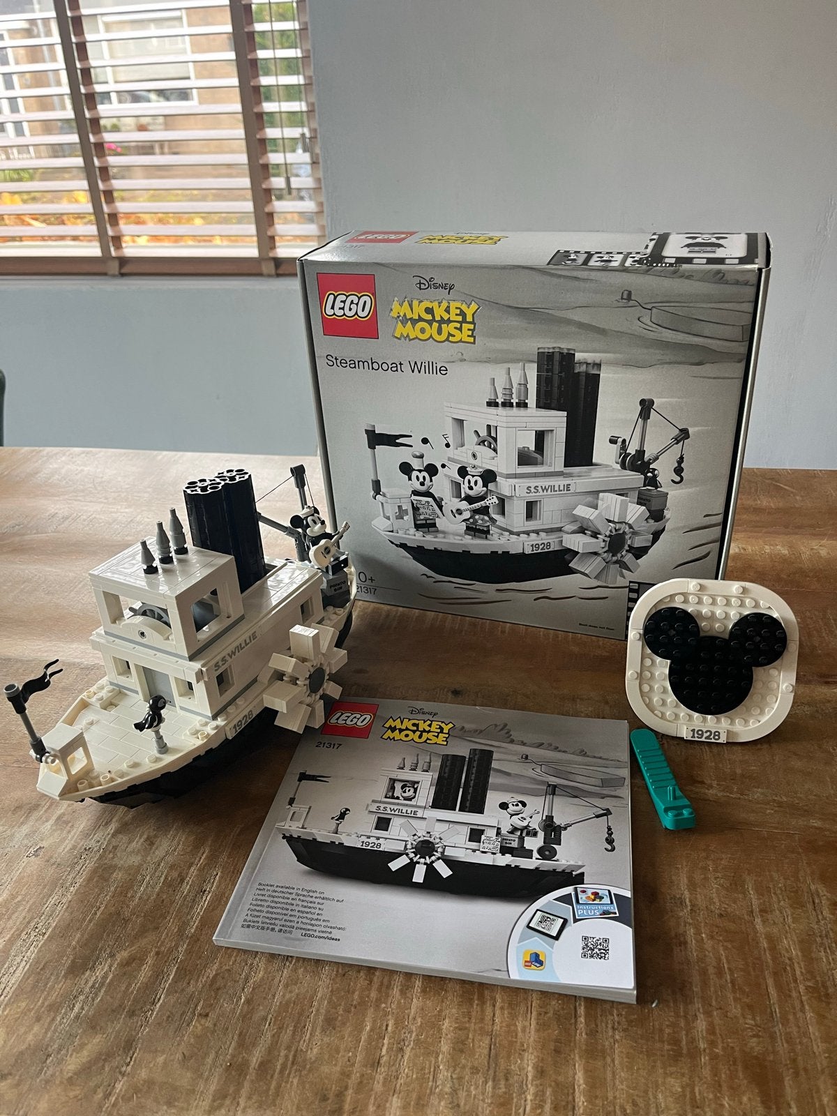 LEGO Ideas Disney Steamboat Willie 21317 - 100% Compleet, Ophalen of Verzenden, Zo goed als nieuw