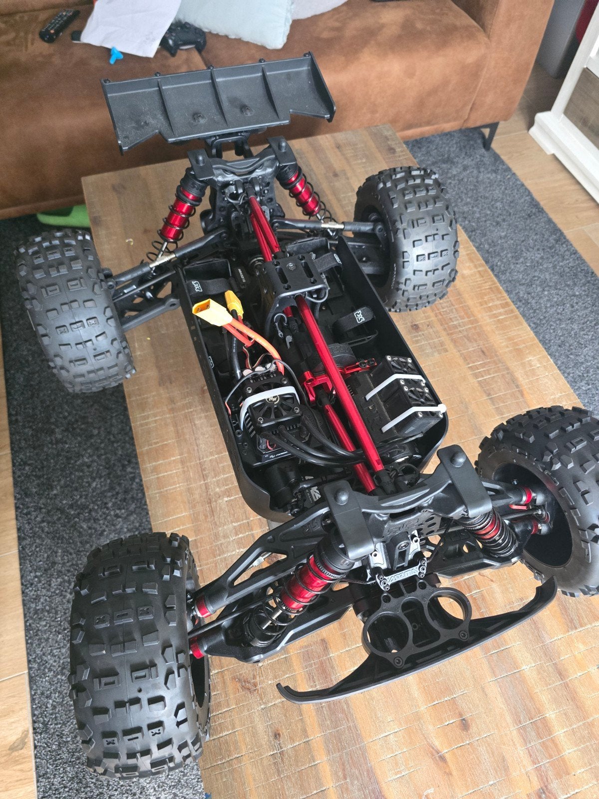 Nieuwe Arrma Outcast 8S met Hobbywing Max5 800KV, Overige merken, Auto, Groter dan 1:32, Nieuw