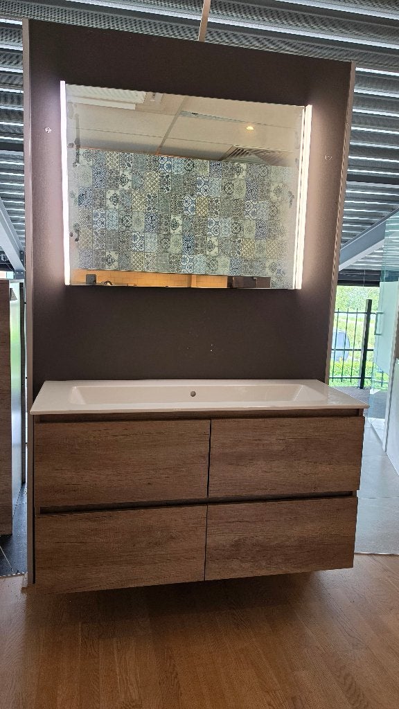 bad meubels (uit showroom), Huis en Inrichting, Ophalen, 100 tot 150 cm, Zo goed als nieuw, Minder dan 100 cm