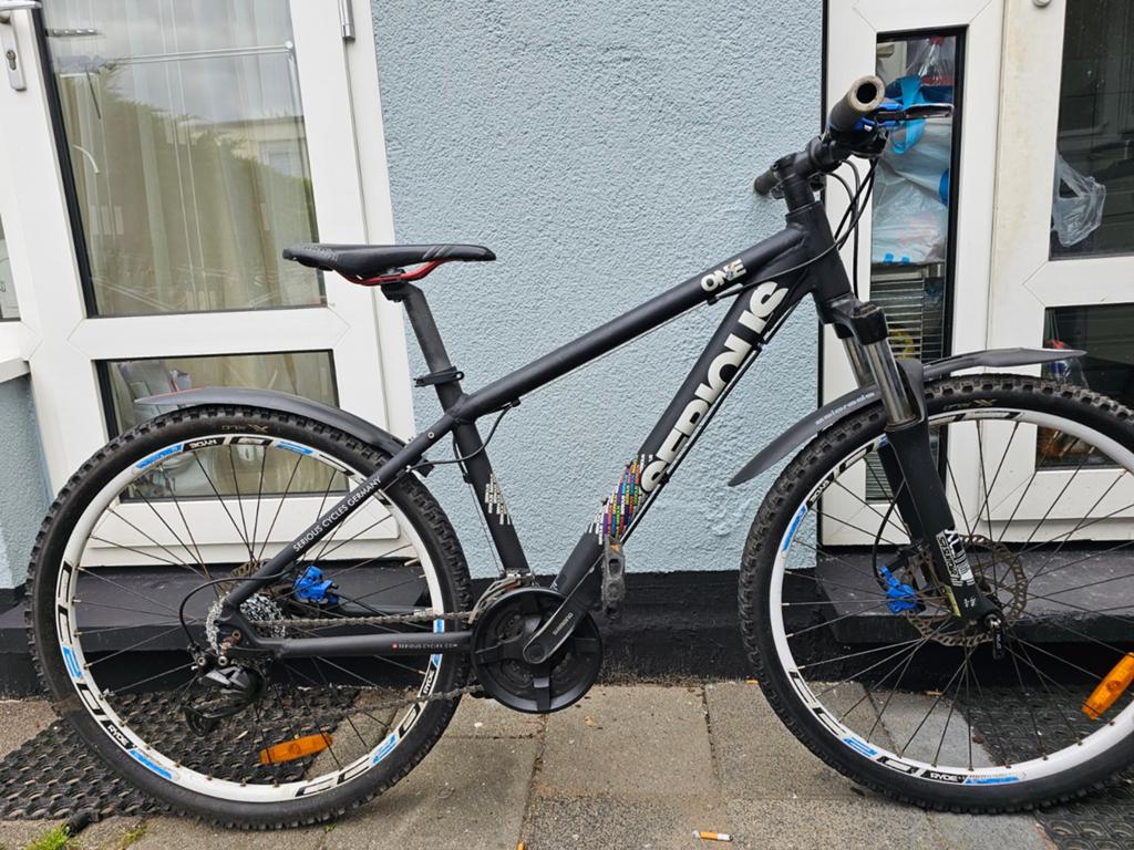 Serious one mountain bike 24v hydraulische schijfremmen, Fietsen en Brommers, Fietsen | Mountainbikes en ATB, Hardtail, Schijfrem