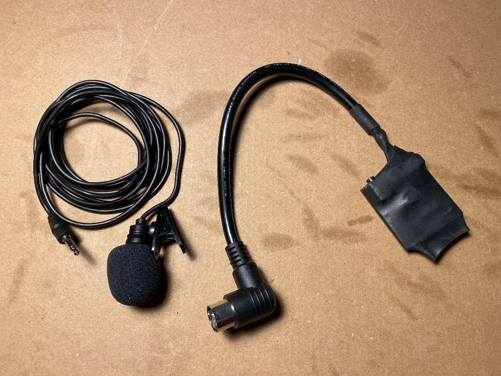 BlueMusic Volvo bluetooth receiver adapter + microphone, Ophalen of Verzenden, Gebruikt