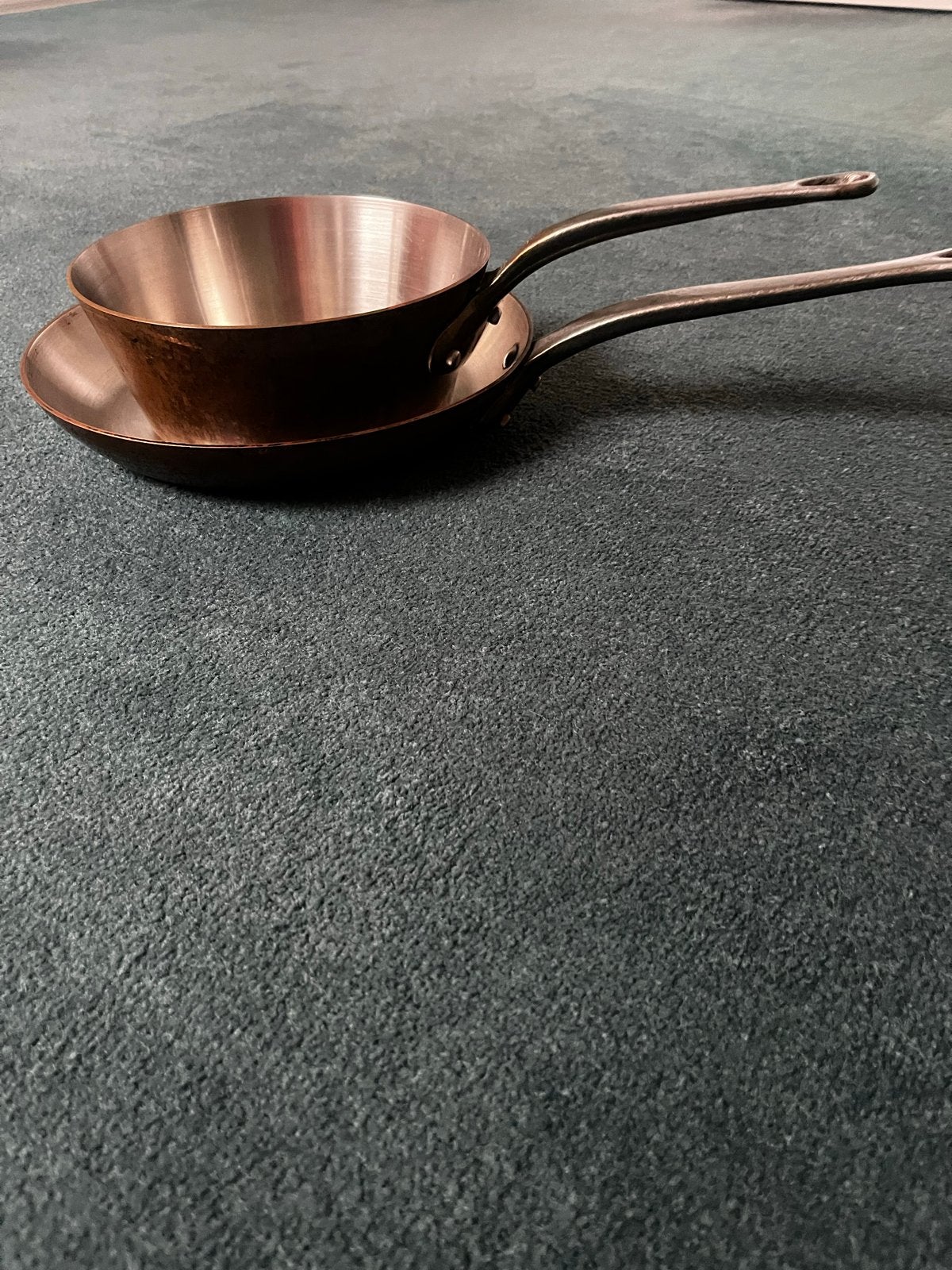 Set van 2 Mauviel koperen pannen - Made in France, Huis en Inrichting, Keuken | Potten en Pannen, Ophalen of Verzenden, Gebruikt