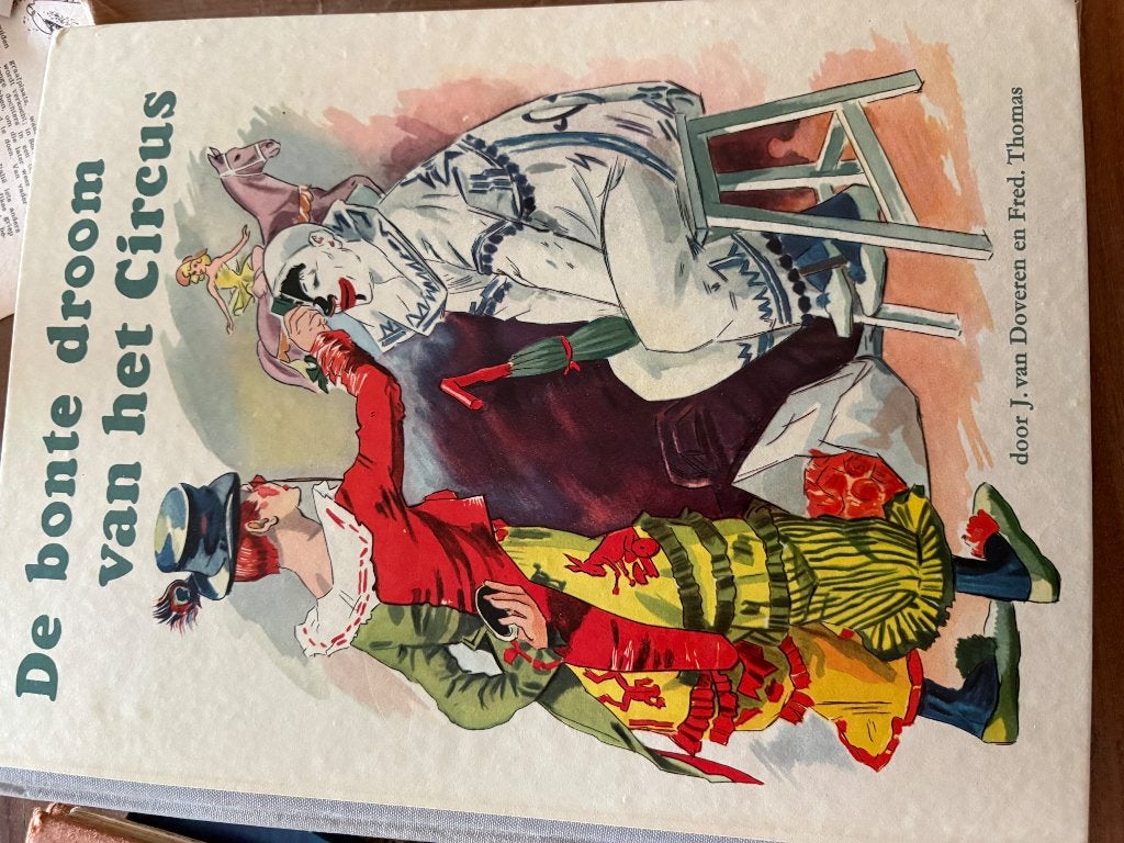 De bonte droom van het circus, Ophalen of Verzenden, Gelezen