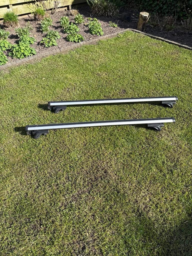 Thule AeroBar 861 (120 cm) dakdragers met sleutels, Ophalen, Gebruikt