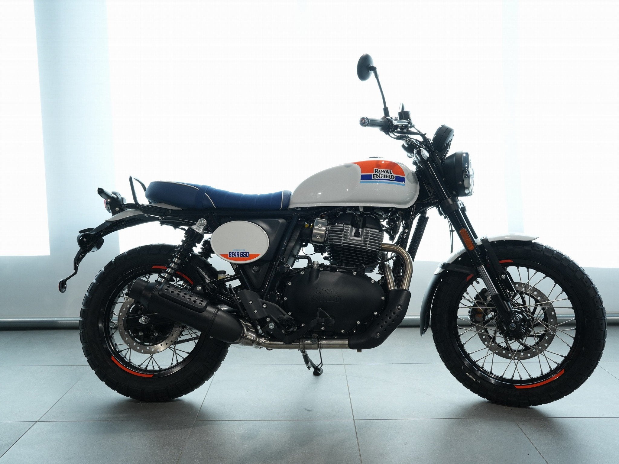 Royal-Enfield BEAR 650 (bj 2026), Motoren, Motoren | Royal Enfield, Lorentzlaan 14
3401 MX  IJSSELSTEIN UT, Bedrijf, Toermotor