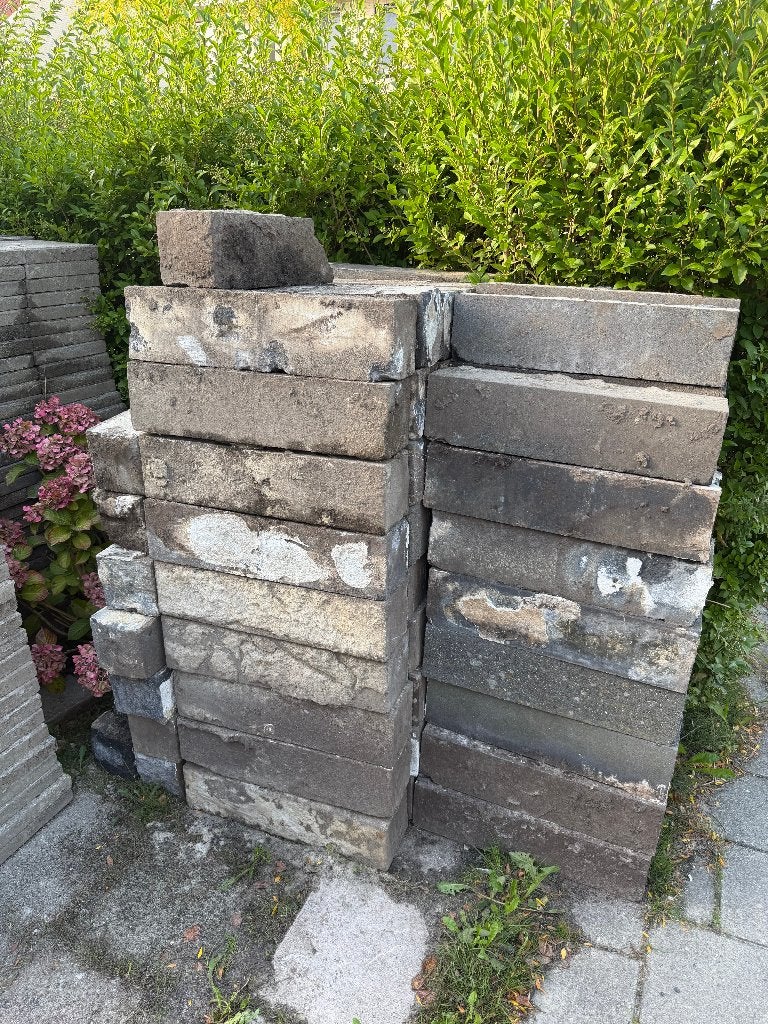 GRATIS: Stapelblokken (voor plantenborder) & klinkers, Tuin en Terras, Ophalen, Overige materialen, Gebruikt, Overige typen