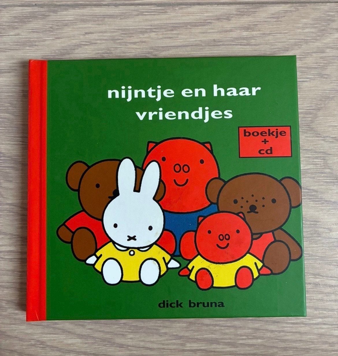 Nijntje en haar vriendjes, boekje met cd, Boeken, Ophalen, Zo goed als nieuw