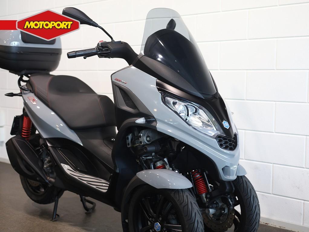 Piaggio MP 3 300 HPE (bj 2021), Motoren, Piaggio & C .s.p.a., Viale Rinaldo Piaggio 25
56025  Pontedera, IT, Bedrijf, Verkoop@piaggio.nl