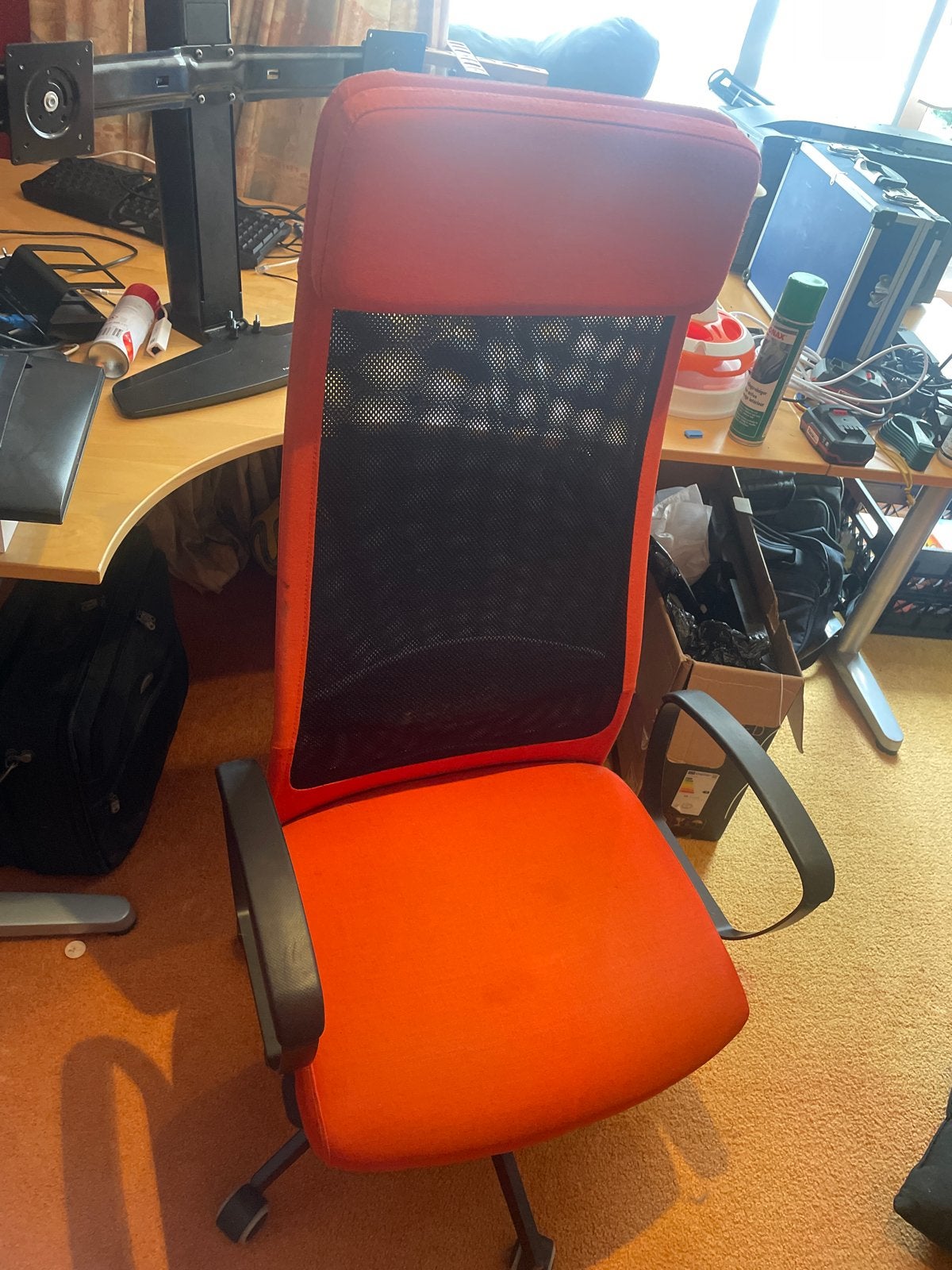 Ikea Markus Oranje bureaustoel met hoge rugleuning, Huis en Inrichting, Bureaustoelen, Ophalen, Ikea, Oranje, Zo goed als nieuw