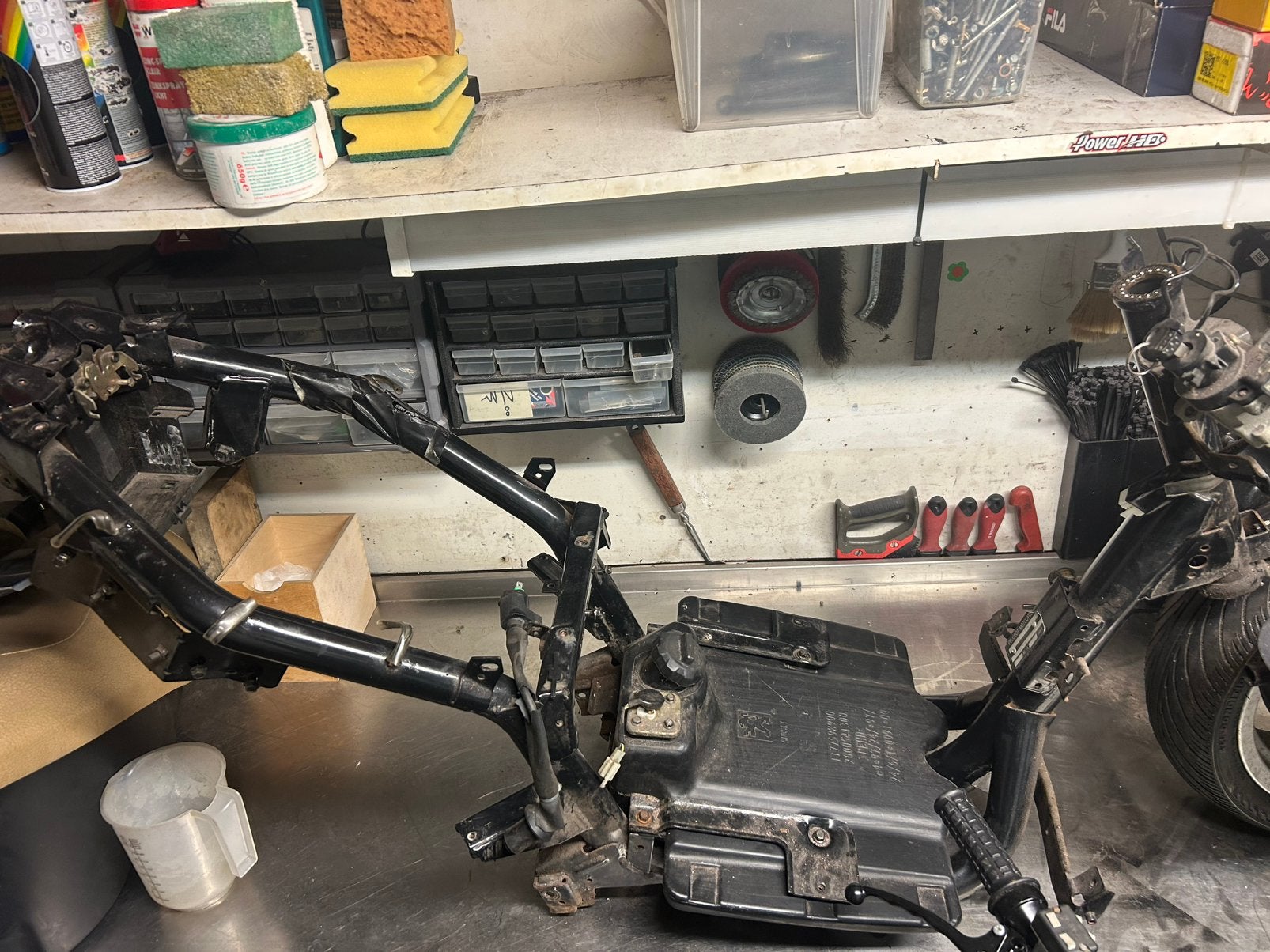 Peugeot vivacity 4 takt frame, Motoren, Ophalen, Gebruikt