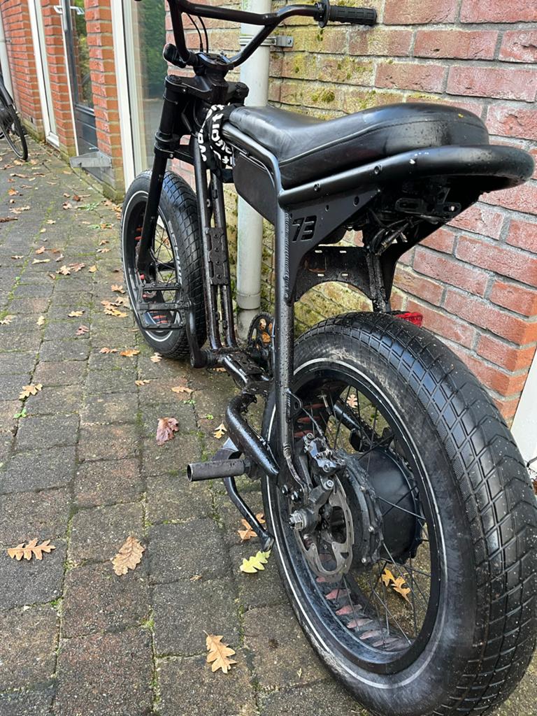 Super 73 ZX in zeer goede staat - perfecte remmen, Fietsen en Brommers, Elektrische fietsen, Ophalen, Zo goed als nieuw, Overige merken